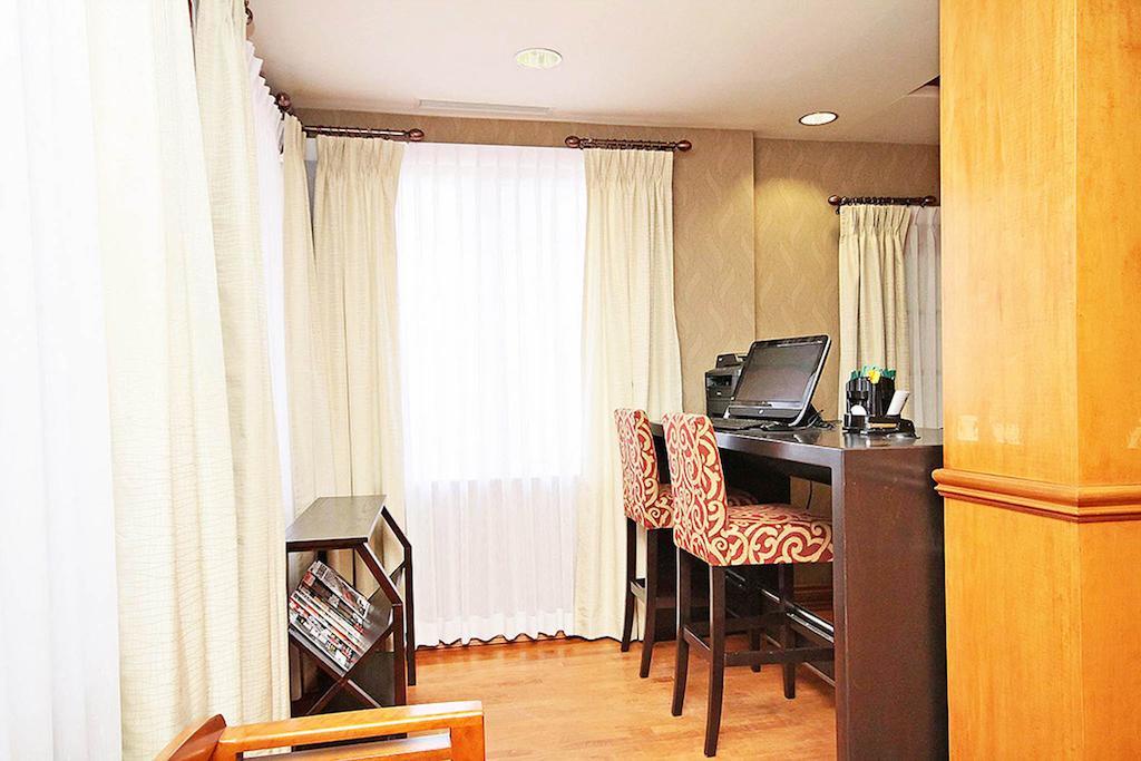 Fairfield Inn & Suites By Marriott Ottawa Kanata Екстериор снимка