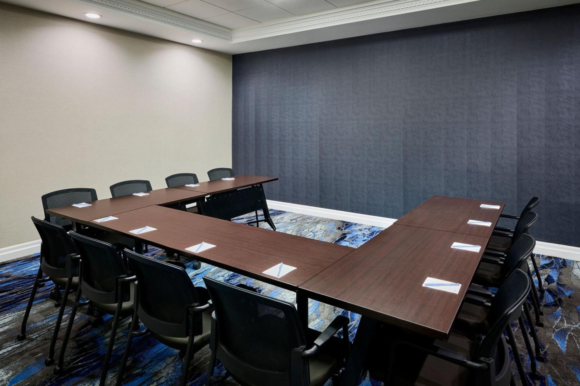 Fairfield Inn & Suites By Marriott Ottawa Kanata Екстериор снимка