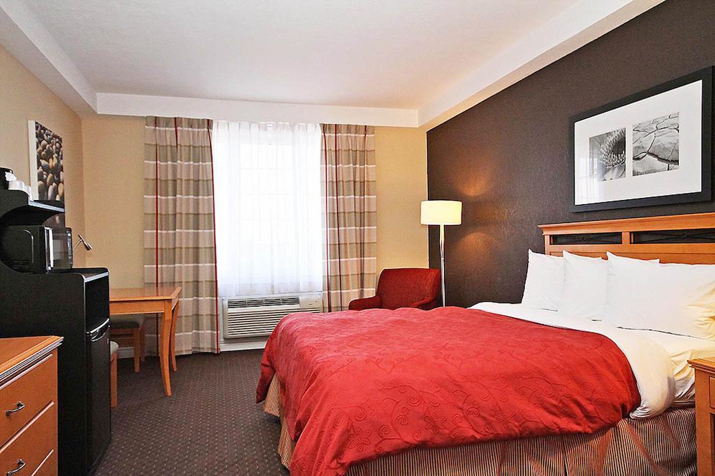 Fairfield Inn & Suites By Marriott Ottawa Kanata Стая снимка