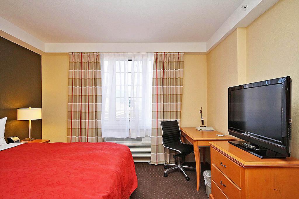 Fairfield Inn & Suites By Marriott Ottawa Kanata Стая снимка